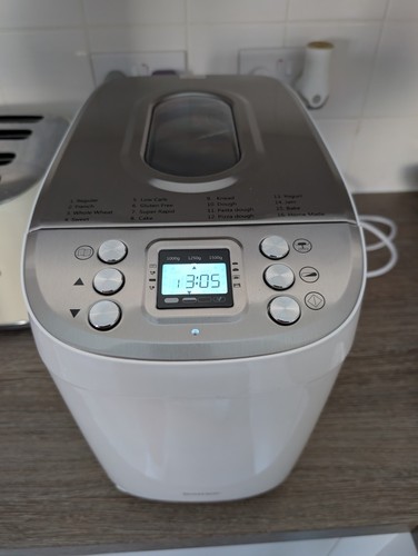 Silvercrest 850w bread maker - bread,