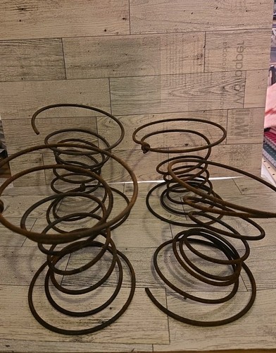 Rusty bed spring rustic - spring, decor
