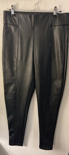 Black faux leather capri