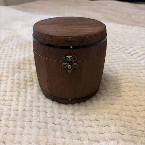 Small wooden barrel storage - small,