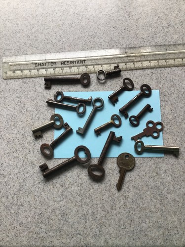 Vintage small keys - small,