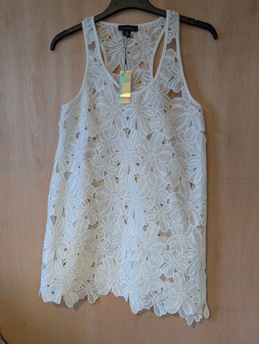Size medium atmosphere - 10-12,