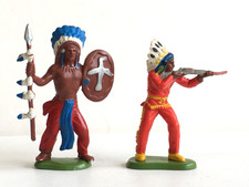 2 x BRITAINS TOYS HK 1960/70's. WILD WEST INDIAN WARRIOR. 1/32 SCALE SOLDIERS.