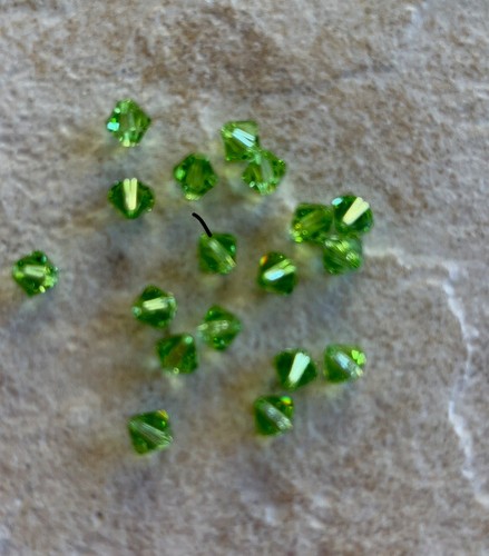 Swarovski crystal 6mm - crystal,