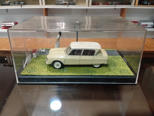 Diorama citroën ami - diorama,
