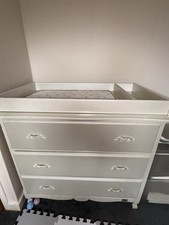Ivory Changing Station