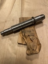 Genuine Yamaha  YZ80 Drive Shaft. 4V0-17421-00 NOS.