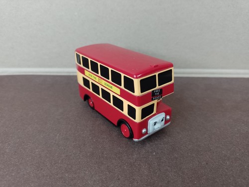 Bulgy bus tomy trackmaster - bulgy,