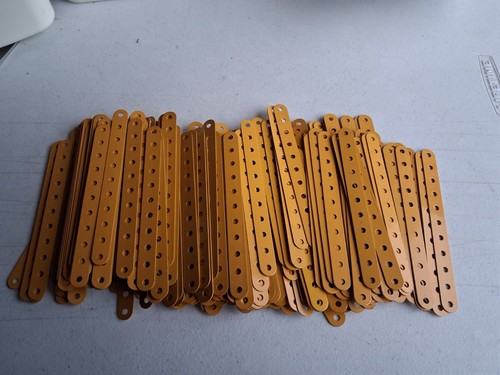 Meccano yellow 11 hole - yellow,