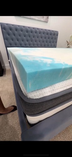 New king mattress topper - 2”,