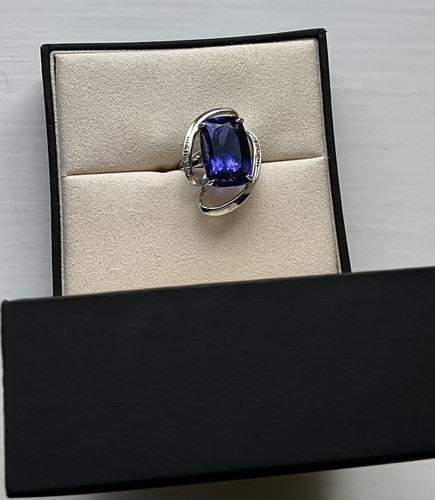Tanzanite diamond and - diamond,