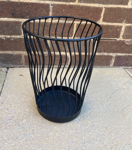 Vtg black coated wavy - vtg., wrought