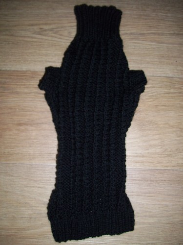 Brand new hand - , knitted