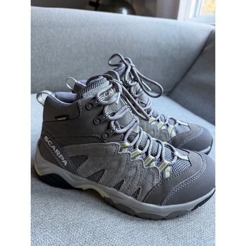 Scarpa hiking boots - hiking,