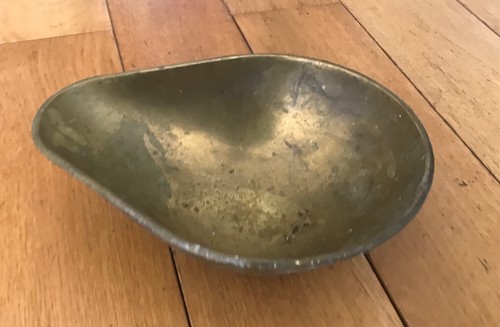Brass scales pan - pan, scoop