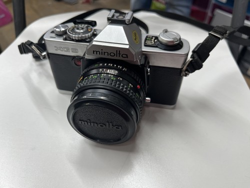 Vintage minolta 35mm slr - xg-9,