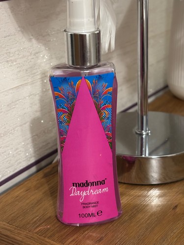 Madonna daydream body mist - body,