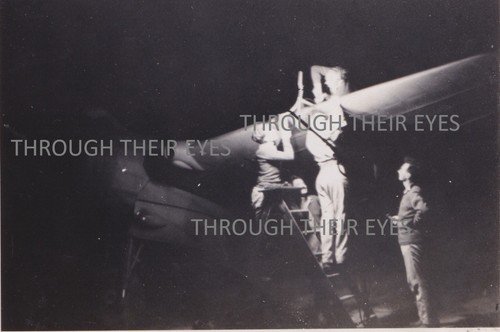 Original ww2 photo - night, work