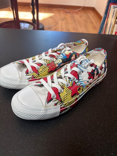 Rare wonder woman chuck taylor - rare,