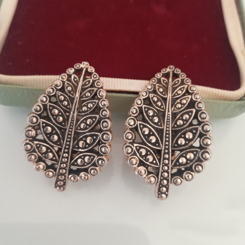 Vintage globus foreign pair - globus,