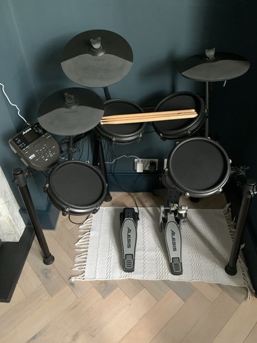 Alesis nitro max electronic - alesis,