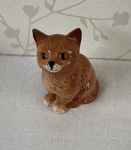 Royal doulton cat figure - doulton,