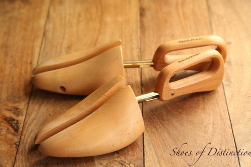 Russell bromley wooden shoe - bromley,