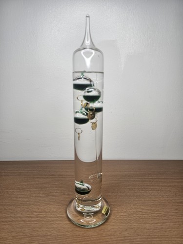 Galileo thermometer green