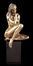 Female Nude Figure - Dreams