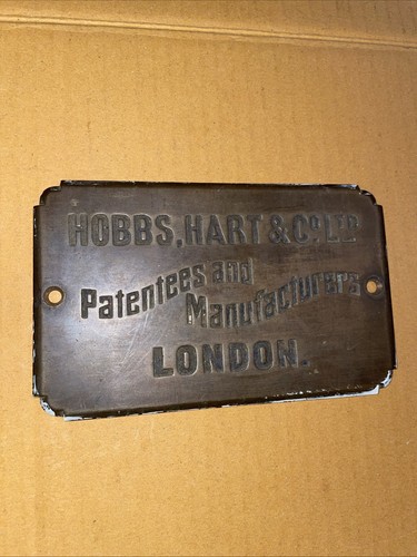 Antique 20th brass hobbs - c,