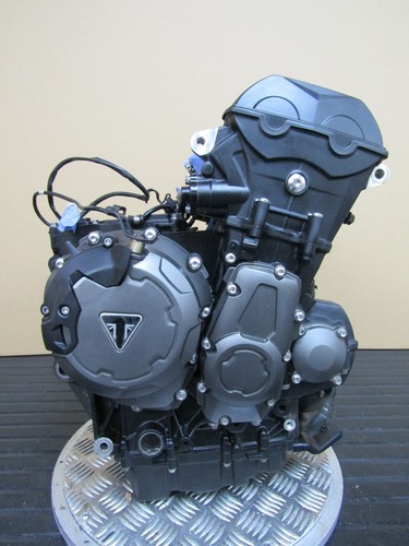 Triumph tiger 900 - triumph, pro