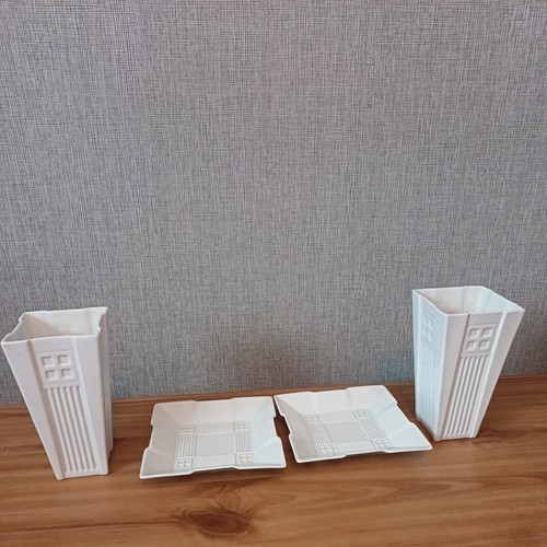 Belleek pottery vases - 2,