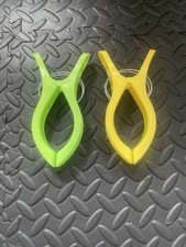 2PC Large Multicoloured Jumbo Beach Towel Pegs  Secure Sun Lounger Travel Clips