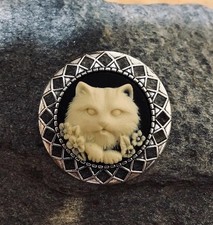 Kitty Cat Kitten Cameo Brooch