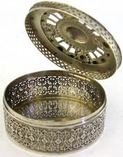 BEAUTIFUL SOLID SILVER PIERCED