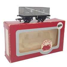 Dapol 7 Plank Wagon NER 12 Ton