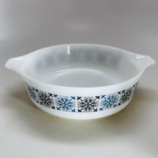 VINTAGE PYREX  CHELSEA PATTERN