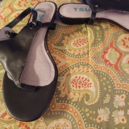 Tsubo black sandals flats - 8,