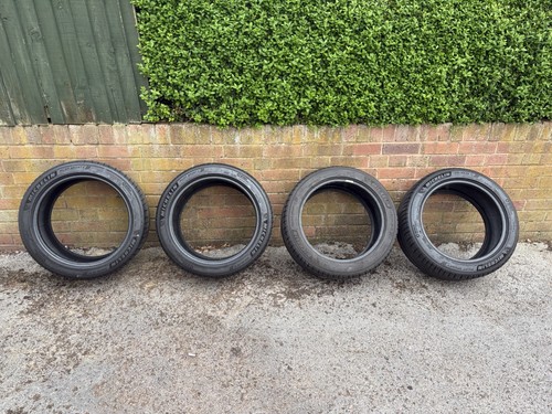Staggered michelin ps4 - michelin, pilot