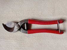 Vintage Parrot Beak Secateurs  in Very Good Condition 