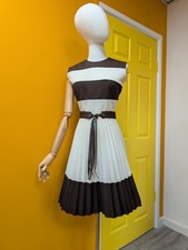 Vintage 60s/70s Brown & White Dress & Belt - Size 8/10