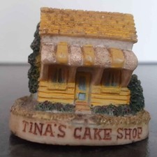 TINAS CAKE SHOP Vintage 1995