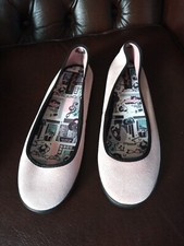 NEW Rare Vintage Original Fred Perry Amy Winehouse Baby Pink Suede Pumps UK 6