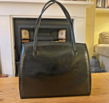 Vintage Gold Cross black