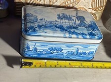 Vintage Patria Crackers