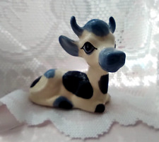 046. Vintage SZEILER Pretty Cow Hand Painted ENGLAND Ceramic. Missing ear. 1950s