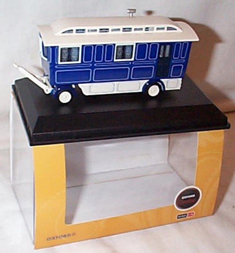 Showmans caravan blue - showmans, blue/cream