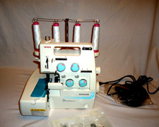 TOYOTA CLASSIC DIFFERENTIAL OVERLOCKER SL3144 - FOOT PEDAL/ ACCESSORIES UNUSED *