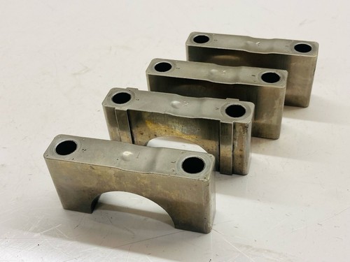 Crankshaft bearing housing - crankshaft, set
