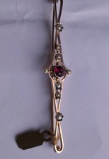 9 Carat Gold Victorian Brooch Garnet and Seed Pearl 3.49g Antique Jewellery